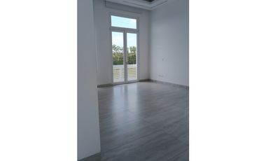 Vendo Casa en Aires de Batan “VISTA al LAGO