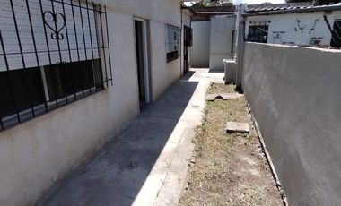 2 DEPARTAMENTOS 2 AMBIENTES EN VENTA LA TABLADA