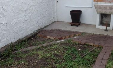 2 DEPARTAMENTOS 2 AMBIENTES EN VENTA LA TABLADA