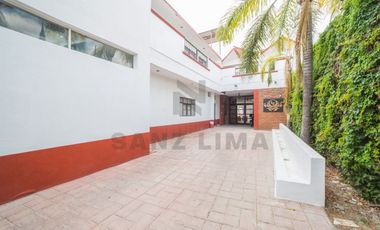 CENTRO: Casa Lago, hermoso salón de eventos con instalaciones de alto nivel.