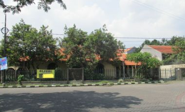 Rumah Prapen Indah Surabaya full jati lebar 30 m