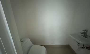 RENTA DE OFICINA EN ARCOS VALLARTA