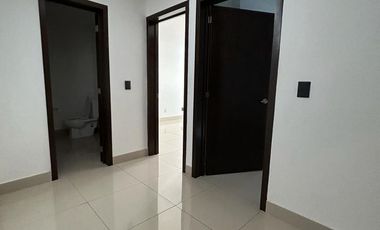 RENTA DE OFICINA EN ARCOS VALLARTA