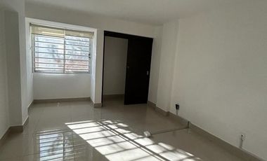 RENTA DE OFICINA EN ARCOS VALLARTA