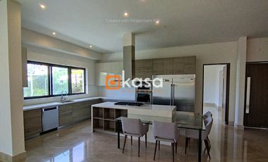 Casa en Venta en Residencial San Patricio, San Pedro Garza García.