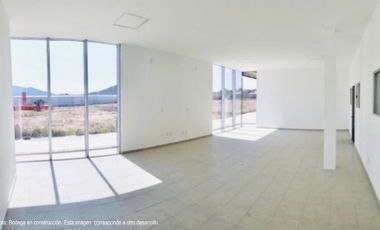 BODEGA EN VENTA 670 M FRENTE AL PARQUE INDUSTRIAL QUERETARO