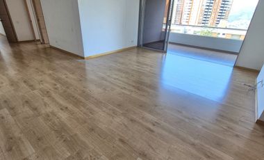 apartamento en arriendo en loma de las brujas. Cod A9432624