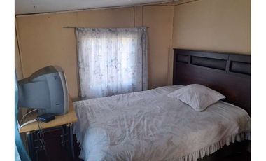 Acogedora casa en barrio Familiar