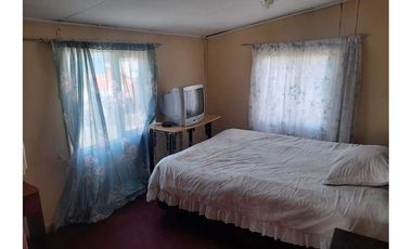 Acogedora casa en barrio Familiar