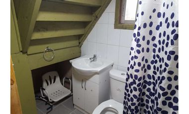Acogedora casa en barrio Familiar