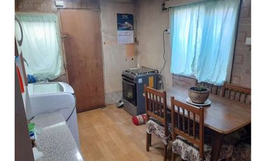 Acogedora casa en barrio Familiar