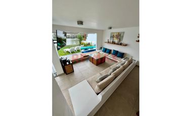 Venta De Casa De Playa En Condominio Las Lagunas De Puerto Viejo