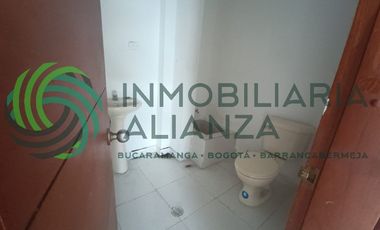 oficina en arriendo en sector comercial. Cod A17049