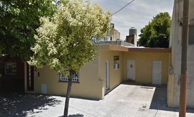 LOTE CON CASA A RECICLAR O DEMOLER 8,66 X 29,69