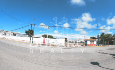 Propiedad 9542.23 m2  en Puerto Industrial con Patio, Oficinas y Bodega en Renta