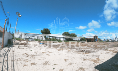 Propiedad 9542.23 m2  en Puerto Industrial con Patio, Oficinas y Bodega en Renta