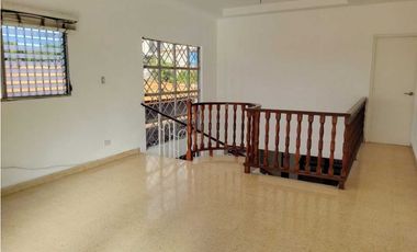 ALQUILER DE CASA EN VILLA DE LAS FUENTES 280MTS