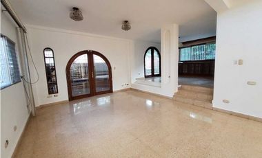 ALQUILER DE CASA EN VILLA DE LAS FUENTES 280MTS