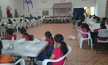 EXCELENTE SALON DE USOS MULTIPLES