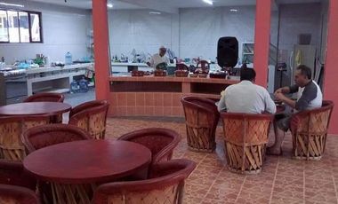EXCELENTE SALON DE USOS MULTIPLES