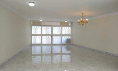 casa en venta en barrio blanco. Cod V11357