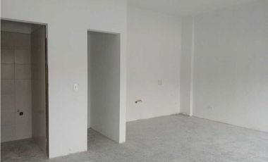 SE ARRIENDAN LOCALES COMERCIALES PARA ESTRENAR