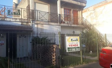 Casa + 2 Departamentos En Venta Marcos Paz 670 Merlo