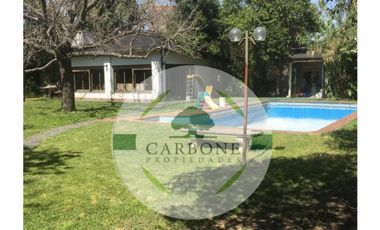 CASA QUINTA EN HURLINGHAM, IDEAL INVERSOR.