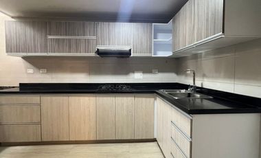 casa en arriendo en versalles. Cod A126474