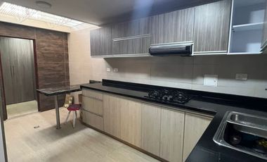 casa en arriendo en versalles. Cod A126474