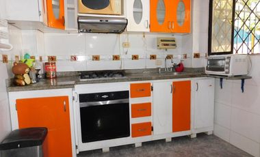 casa en venta en villa estadio. Cod V91486