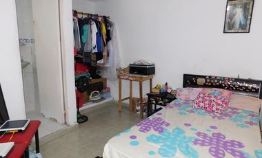 casa en venta en villa estadio. Cod V91486