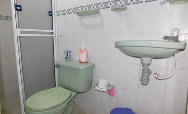 casa en venta en villa estadio. Cod V91486