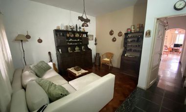 Casa - 2 dormitorios - Lomas de Zamora Oeste