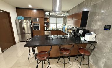 NORTE EN LAS CAVAS SUPER AMPLIA CON EXCELENTES ESPACIOS