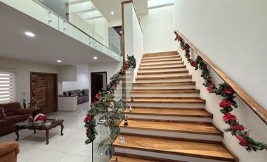 NORTE EN LAS CAVAS SUPER AMPLIA CON EXCELENTES ESPACIOS