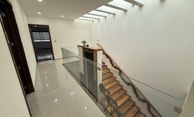 NORTE EN LAS CAVAS SUPER AMPLIA CON EXCELENTES ESPACIOS