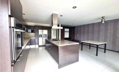 SE VENDE CASA EN Privada Golondrinas, Tierra Colorada, Villahermosa, Tabasco, México