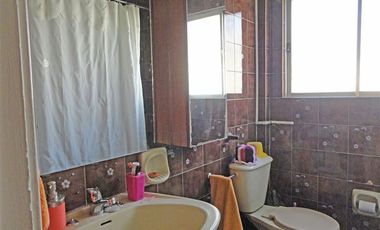 Casa 2 pisos, 4 dorm. 4baños, family garaje, en condominio