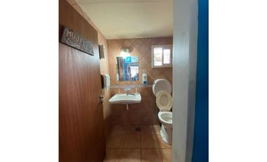 LOCAL COMERCIAL EN AMPLIO TERRENO A DOS CUADRAS DEL MAR, LAS GAVIOTAS