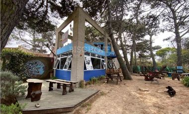 LOCAL COMERCIAL EN AMPLIO TERRENO A DOS CUADRAS DEL MAR, LAS GAVIOTAS