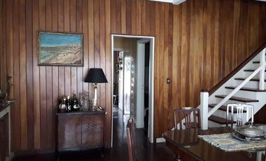 Chalet 6 ambientes  con depto de 3 ambientes en Gascón e Independencia