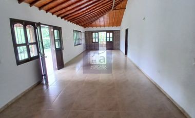 COD. 2788 - SE ARRIENDA CASA - BARRIO: VEREDA LOS COLORADOS