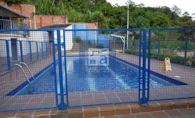 COD. 1820 - SE ARRIENDA APARTAMENTO - BARRIO: PANORAMA