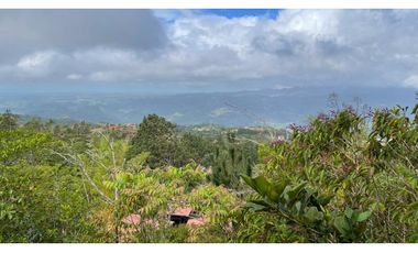 SE VENDE CASA DE CAMPO EN ALTOS DE CAMPANA