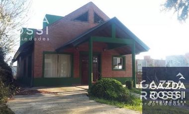 Chalet en venta en Brickland, Canning