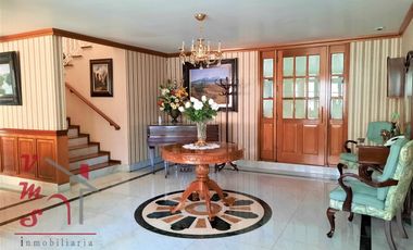 RESIDENCIA EN VENTA COL. MORELOS TOLUCA, EDOMEX