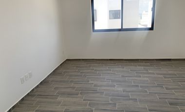 Hermosa en RENTA Casa Nueva de dos niveles,  Condominio Los Encinos