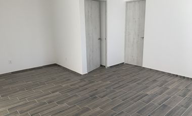 Hermosa en RENTA Casa Nueva de dos niveles,  Condominio Los Encinos