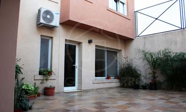 Chalet de Categoria - Congreso y O´donnell - 5 ambientes - Malaver